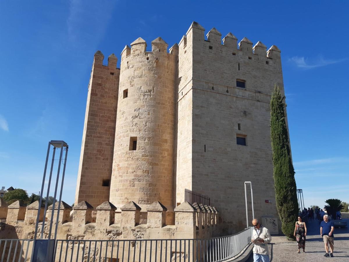 Loft La Calahorra Con Posibilidad De Aparcamiento Pregunta Por El Pack Mas Amor Kordoba Zewnętrze zdjęcie